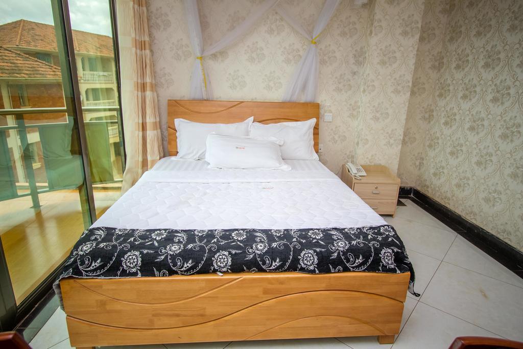 Sal'S Boutique Hotel カンパラ エクステリア 写真