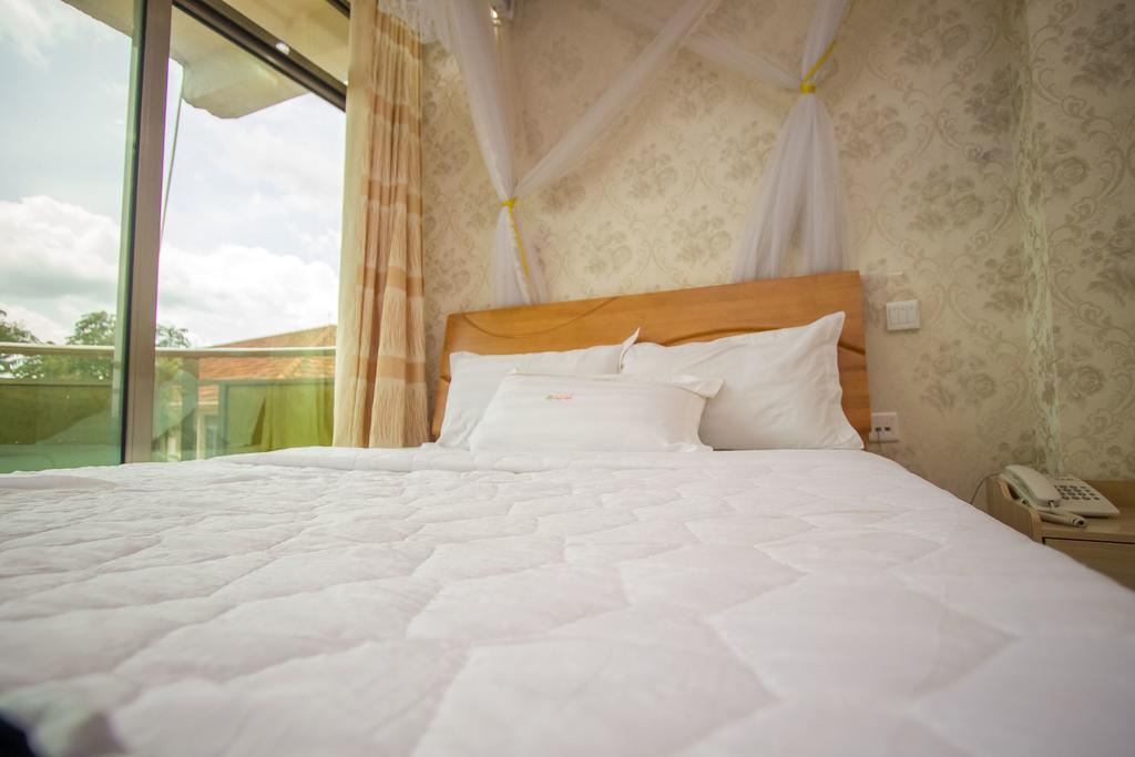 Sal'S Boutique Hotel カンパラ エクステリア 写真