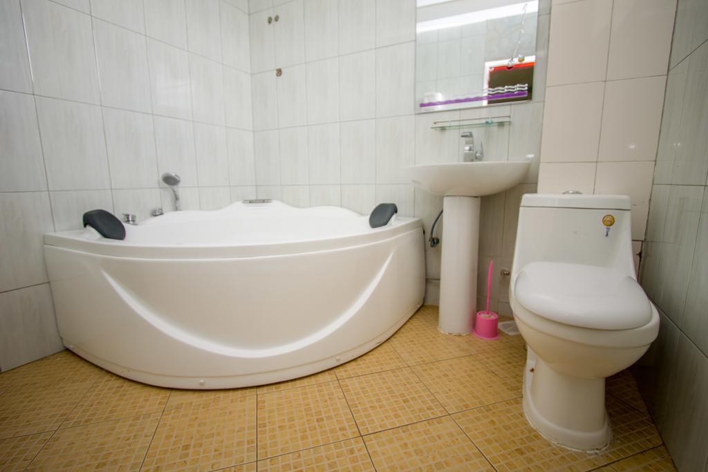 Sal'S Boutique Hotel カンパラ エクステリア 写真