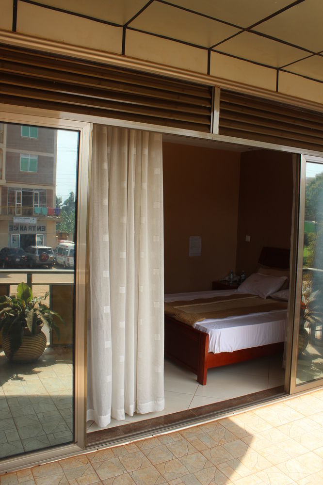 Sal'S Boutique Hotel カンパラ エクステリア 写真